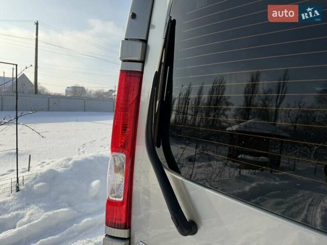 Зелений Рено Трафік, об'ємом двигуна 2 л та пробігом 259 тис. км за 14950 $, фото 19 на Automoto.ua