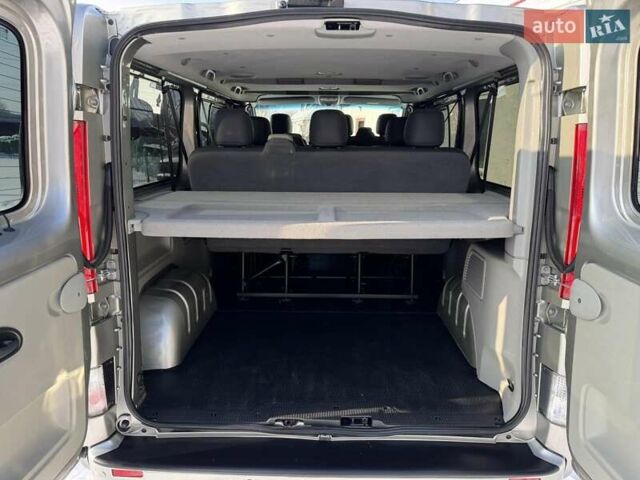 Зелений Рено Трафік, об'ємом двигуна 2 л та пробігом 259 тис. км за 14950 $, фото 44 на Automoto.ua