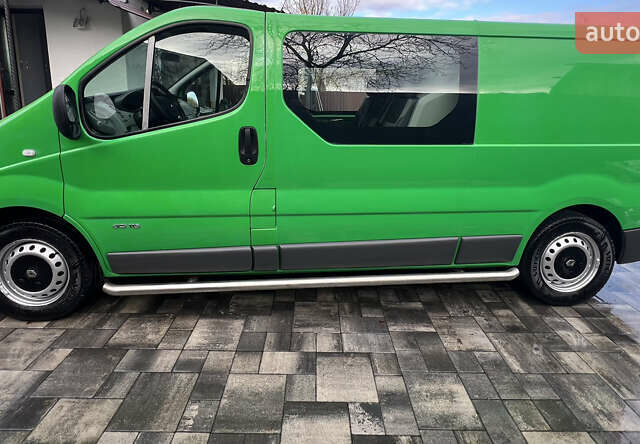 Зеленый Рено Трафик, объемом двигателя 2 л и пробегом 173 тыс. км за 14900 $, фото 3 на Automoto.ua