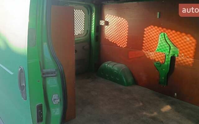 Зелений Рено Трафік, об'ємом двигуна 2 л та пробігом 345 тис. км за 9665 $, фото 11 на Automoto.ua