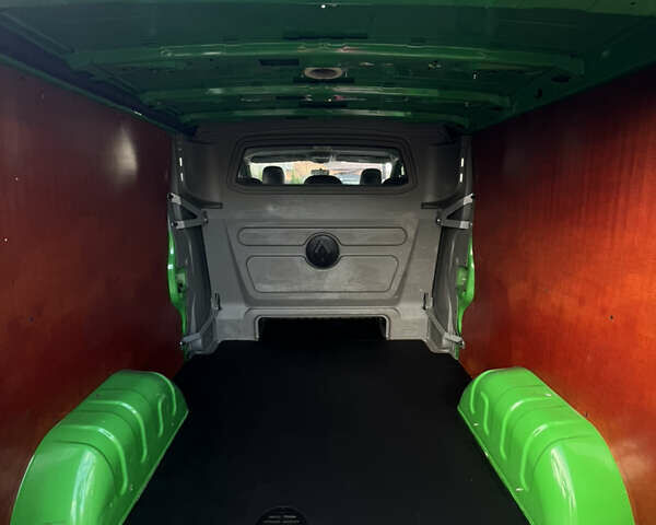 Зеленый Рено Трафик, объемом двигателя 2 л и пробегом 173 тыс. км за 14900 $, фото 18 на Automoto.ua