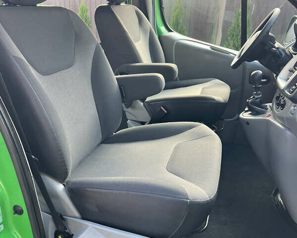 Зеленый Рено Трафик, объемом двигателя 2 л и пробегом 173 тыс. км за 14900 $, фото 14 на Automoto.ua