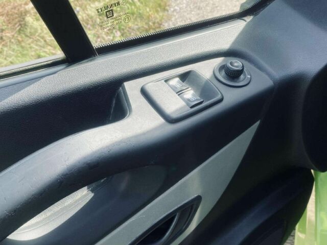 Рено Трафик 2014 в Тернополе на Automoto.ua Зеленый Рено Трафик, объемом двигателя 1.6 л и пробегом 139 тыс. км за 9500 $, фото 11 на Automoto.ua