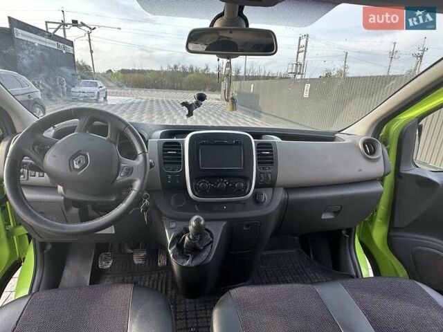 Зеленый Рено Трафик, объемом двигателя 1.6 л и пробегом 324 тыс. км за 14900 $, фото 6 на Automoto.ua