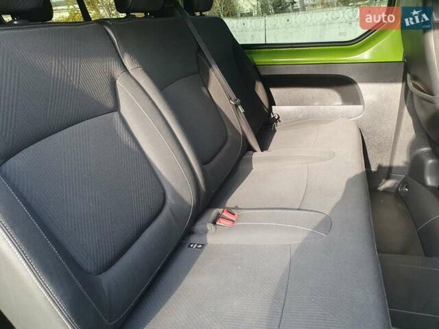 Зеленый Рено Трафик, объемом двигателя 1.6 л и пробегом 230 тыс. км за 15999 $, фото 12 на Automoto.ua