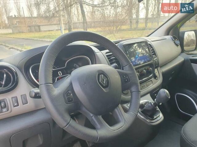 Зеленый Рено Трафик, объемом двигателя 1.6 л и пробегом 230 тыс. км за 15999 $, фото 14 на Automoto.ua