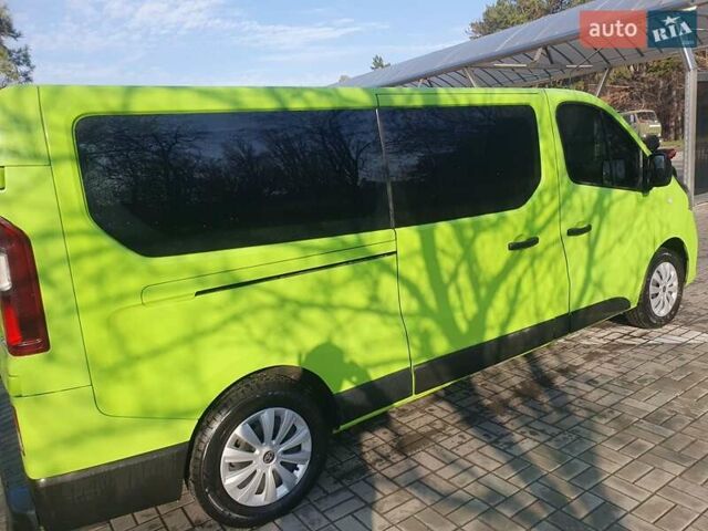 Зеленый Рено Трафик, объемом двигателя 1.6 л и пробегом 230 тыс. км за 15999 $, фото 7 на Automoto.ua