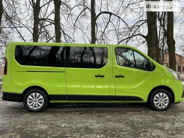 Зеленый Рено Трафик, объемом двигателя 1.6 л и пробегом 270 тыс. км за 16100 $, фото 2 на Automoto.ua