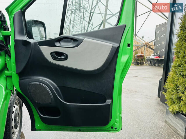 Зеленый Рено Трафик, объемом двигателя 1.6 л и пробегом 178 тыс. км за 19900 $, фото 21 на Automoto.ua