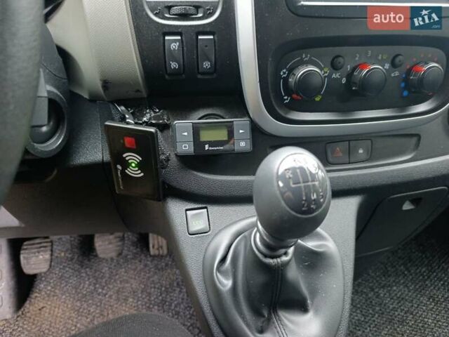 Зеленый Рено Трафик, объемом двигателя 1.6 л и пробегом 178 тыс. км за 19900 $, фото 22 на Automoto.ua