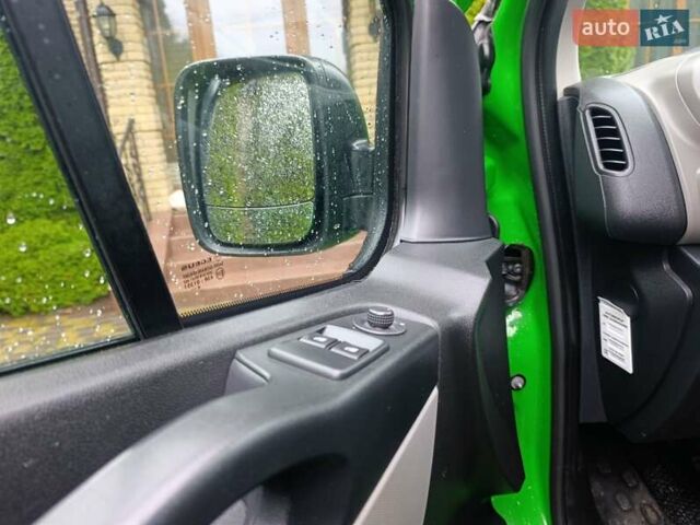 Зеленый Рено Трафик, объемом двигателя 1.6 л и пробегом 178 тыс. км за 19900 $, фото 10 на Automoto.ua