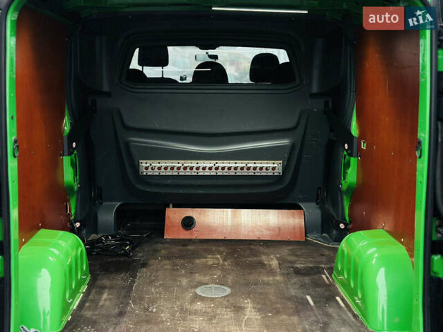 Зеленый Рено Трафик, объемом двигателя 1.6 л и пробегом 178 тыс. км за 19900 $, фото 10 на Automoto.ua