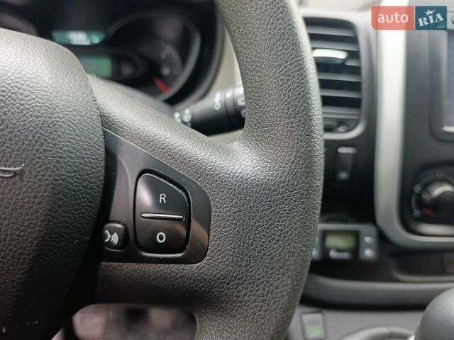 Зеленый Рено Трафик, объемом двигателя 1.6 л и пробегом 178 тыс. км за 19900 $, фото 24 на Automoto.ua