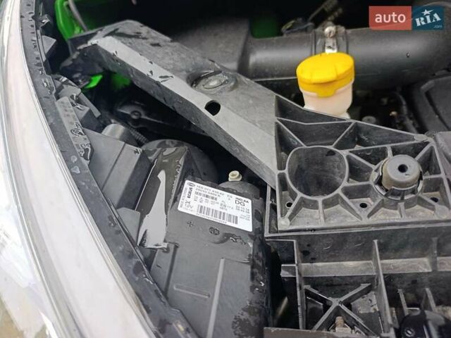 Зеленый Рено Трафик, объемом двигателя 1.6 л и пробегом 178 тыс. км за 19900 $, фото 53 на Automoto.ua