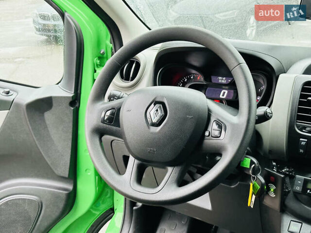 Зеленый Рено Трафик, объемом двигателя 1.6 л и пробегом 178 тыс. км за 19900 $, фото 18 на Automoto.ua