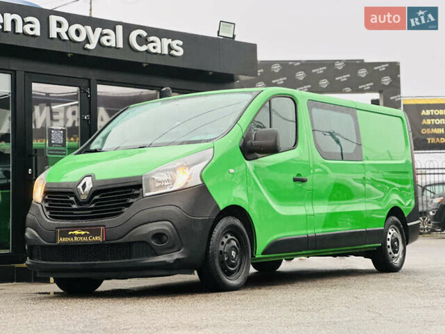 Зеленый Рено Трафик, объемом двигателя 1.6 л и пробегом 178 тыс. км за 19900 $, фото 5 на Automoto.ua