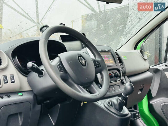Зеленый Рено Трафик, объемом двигателя 1.6 л и пробегом 178 тыс. км за 19900 $, фото 13 на Automoto.ua