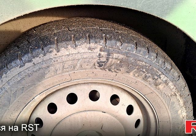 Зеленый Рено Трафик, объемом двигателя 1.9 л и пробегом 363 тыс. км за 6200 $, фото 5 на Automoto.ua