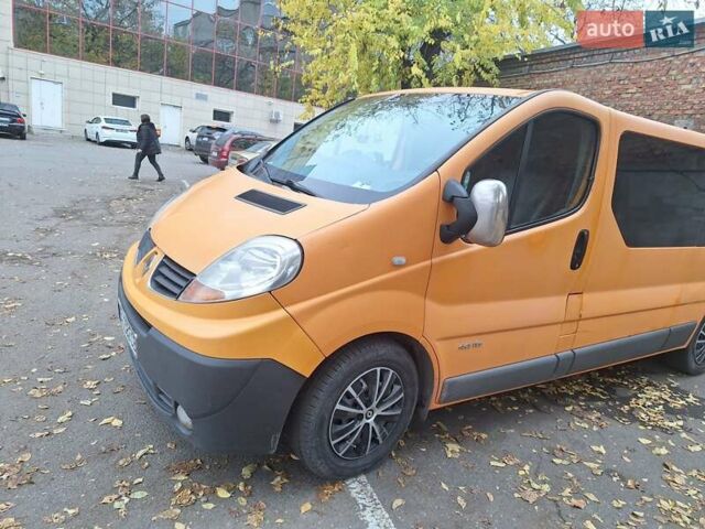 Помаранчевий Рено Трафік, об'ємом двигуна 2 л та пробігом 440 тис. км за 10800 $, фото 9 на Automoto.ua