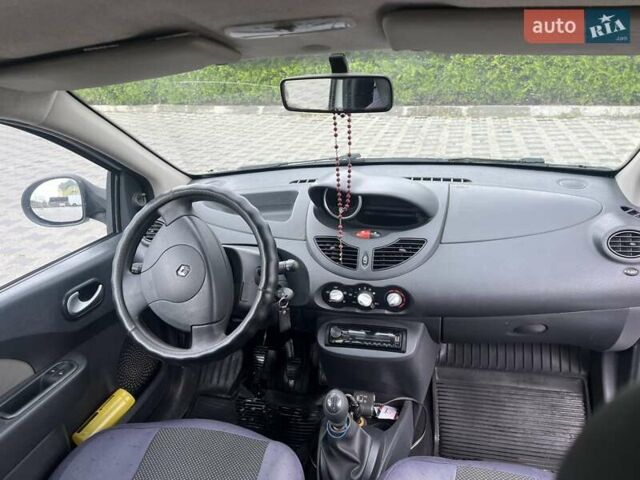 Белый Рено Твинго, объемом двигателя 1.15 л и пробегом 160 тыс. км за 3200 $, фото 5 на Automoto.ua