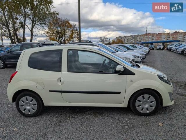 Белый Рено Твинго, объемом двигателя 1.15 л и пробегом 145 тыс. км за 4995 $, фото 9 на Automoto.ua