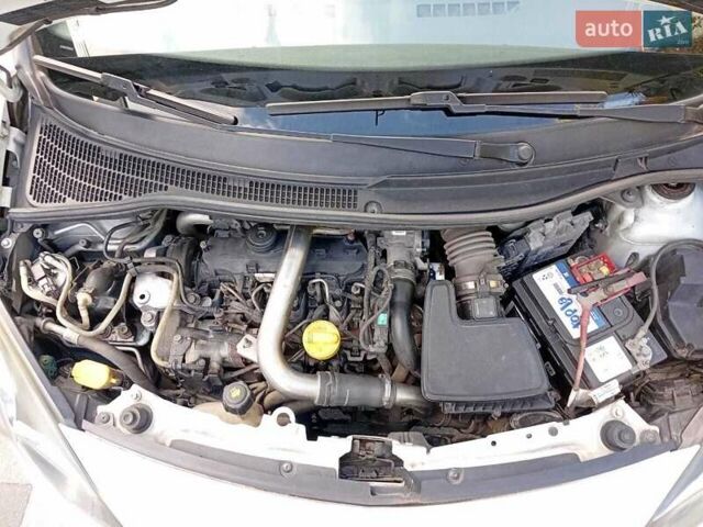 Рено Твінго 2011 у Львові на Automoto.ua Білий Рено Твінго, об'ємом двигуна 1.5 л та пробігом 231 тис. км за 3900 $, фото 14 на Automoto.ua