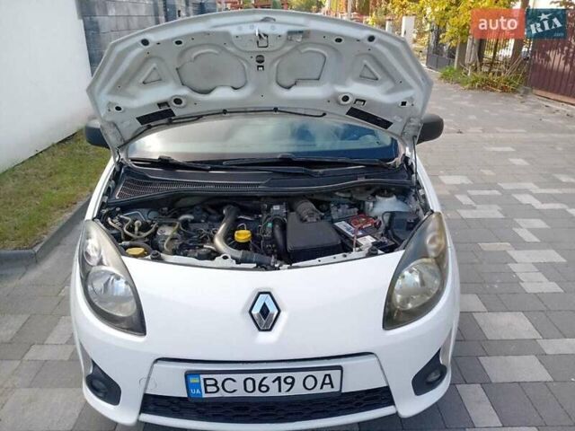 Рено Твінго 2011 у Львові на Automoto.ua Білий Рено Твінго, об'ємом двигуна 1.5 л та пробігом 231 тис. км за 3900 $, фото 16 на Automoto.ua