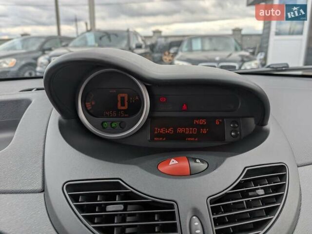 Белый Рено Твинго, объемом двигателя 1.15 л и пробегом 145 тыс. км за 4995 $, фото 24 на Automoto.ua