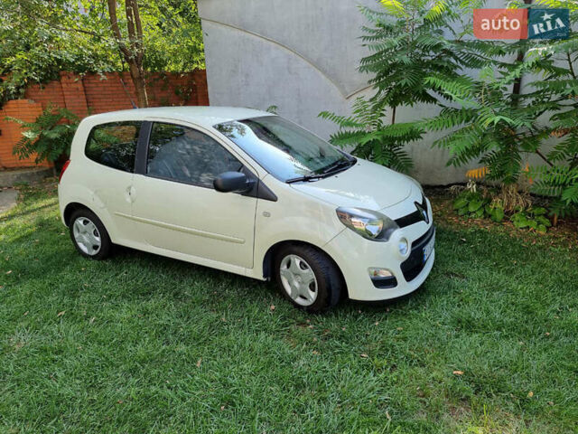 Білий Рено Твінго, об'ємом двигуна 1.2 л та пробігом 140 тис. км за 3500 $, фото 8 на Automoto.ua