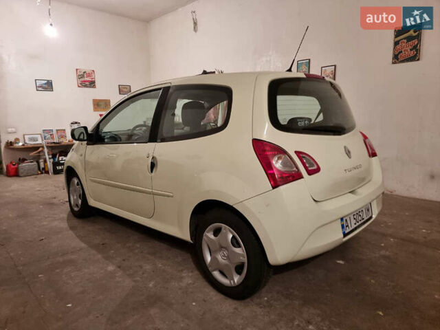 Білий Рено Твінго, об'ємом двигуна 1.2 л та пробігом 140 тис. км за 3500 $, фото 15 на Automoto.ua