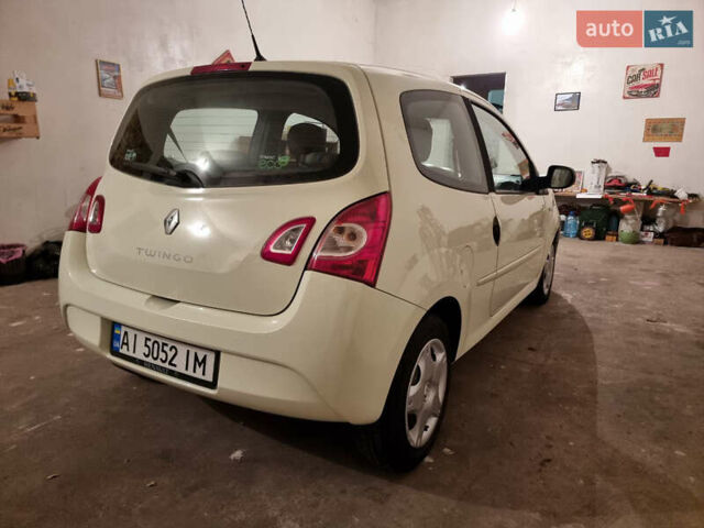 Білий Рено Твінго, об'ємом двигуна 1.2 л та пробігом 140 тис. км за 3500 $, фото 13 на Automoto.ua