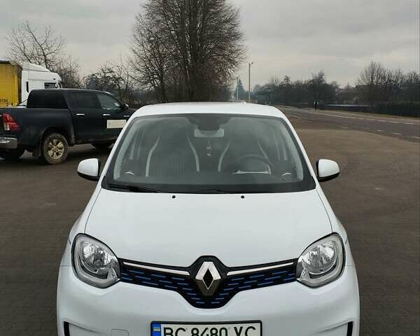 Белый Рено Твинго, объемом двигателя 0 л и пробегом 39 тыс. км за 10000 $, фото 1 на Automoto.ua