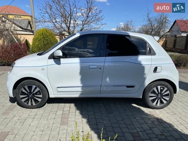 Белый Рено Твинго, объемом двигателя 0 л и пробегом 29 тыс. км за 10500 $, фото 7 на Automoto.ua