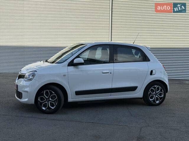 Белый Рено Твинго, объемом двигателя 0 л и пробегом 33 тыс. км за 9200 $, фото 7 на Automoto.ua