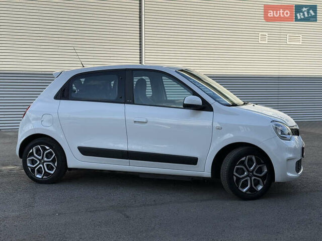 Белый Рено Твинго, объемом двигателя 0 л и пробегом 33 тыс. км за 9200 $, фото 19 на Automoto.ua