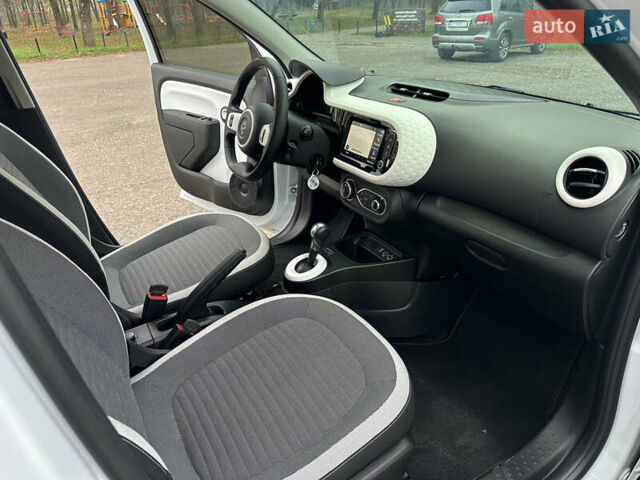 Рено Твінго 2022 у Коломые на Automoto.ua Білий Рено Твінго, об'ємом двигуна 0 л та пробігом 17 тис. км за 8999 $, фото 21 на Automoto.ua