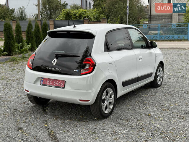 Белый Рено Твинго, объемом двигателя 0 л и пробегом 60 тыс. км за 8600 $, фото 10 на Automoto.ua