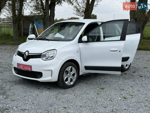 Белый Рено Твинго, объемом двигателя 0 л и пробегом 60 тыс. км за 8600 $, фото 17 на Automoto.ua