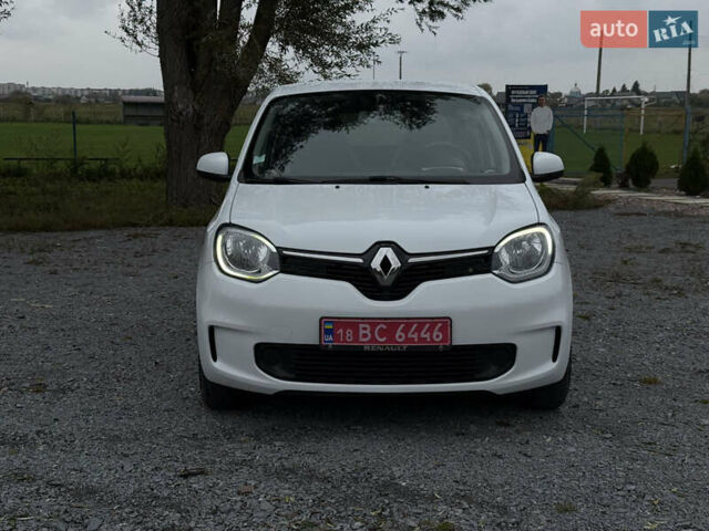 Белый Рено Твинго, объемом двигателя 0 л и пробегом 60 тыс. км за 8600 $, фото 3 на Automoto.ua