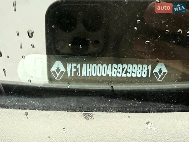 Белый Рено Твинго, объемом двигателя 0 л и пробегом 60 тыс. км за 8600 $, фото 19 на Automoto.ua