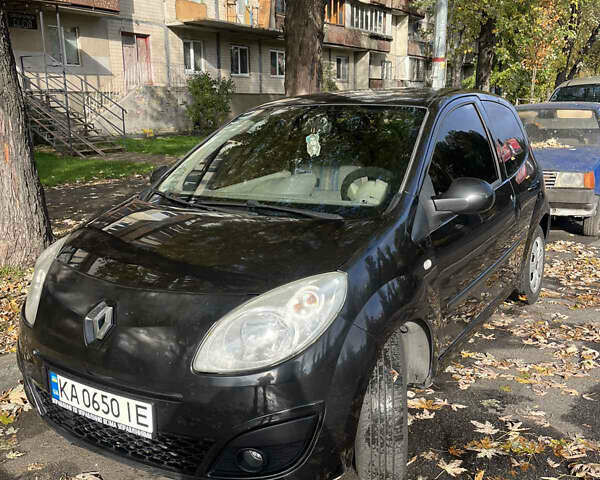 Рено Твінго 2008 у Києві на Automoto.ua Чорний Рено Твінго, об'ємом двигуна 1.1 л та пробігом 222 тис. км за 3100 $, фото 6 на Automoto.ua