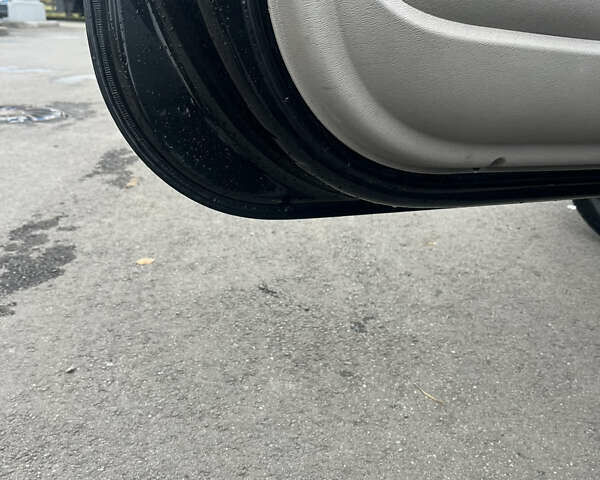 Рено Твінго 2008 у Києві на Automoto.ua Чорний Рено Твінго, об'ємом двигуна 1.1 л та пробігом 222 тис. км за 3100 $, фото 15 на Automoto.ua