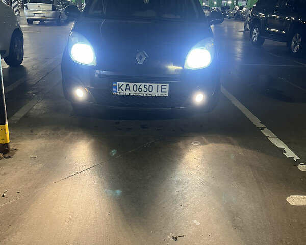 Рено Твінго 2008 у Києві на Automoto.ua Чорний Рено Твінго, об'ємом двигуна 1.1 л та пробігом 222 тис. км за 3100 $, фото 7 на Automoto.ua