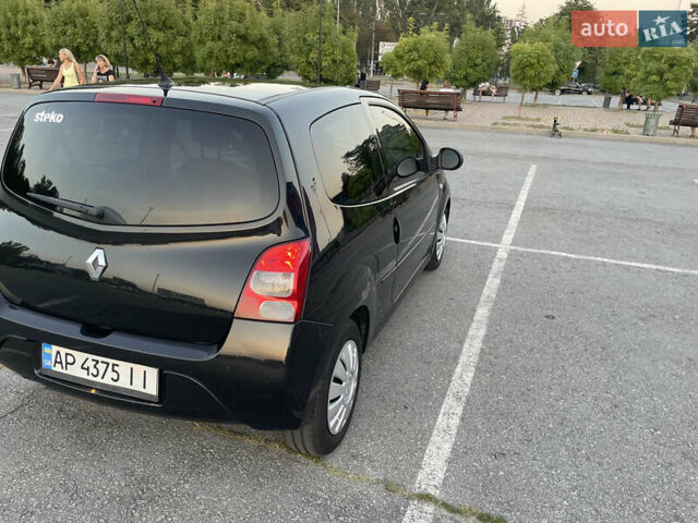 Черный Рено Твинго, объемом двигателя 1.15 л и пробегом 196 тыс. км за 3899 $, фото 6 на Automoto.ua