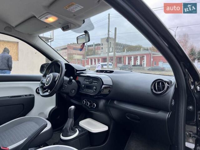 Черный Рено Твинго, объемом двигателя 1 л и пробегом 29 тыс. км за 11499 $, фото 5 на Automoto.ua