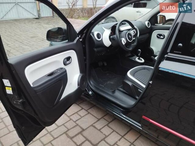 Черный Рено Твинго, объемом двигателя 0 л и пробегом 50 тыс. км за 9300 $, фото 10 на Automoto.ua