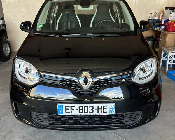 Черный Рено Твинго, объемом двигателя 0 л и пробегом 15 тыс. км за 9400 $, фото 1 на Automoto.ua
