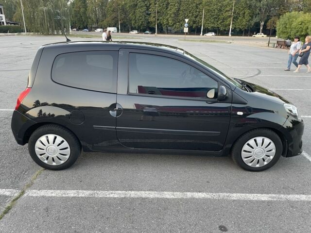 Чорний Рено Твінго, об'ємом двигуна 1.1 л та пробігом 196 тис. км за 3799 $, фото 1 на Automoto.ua