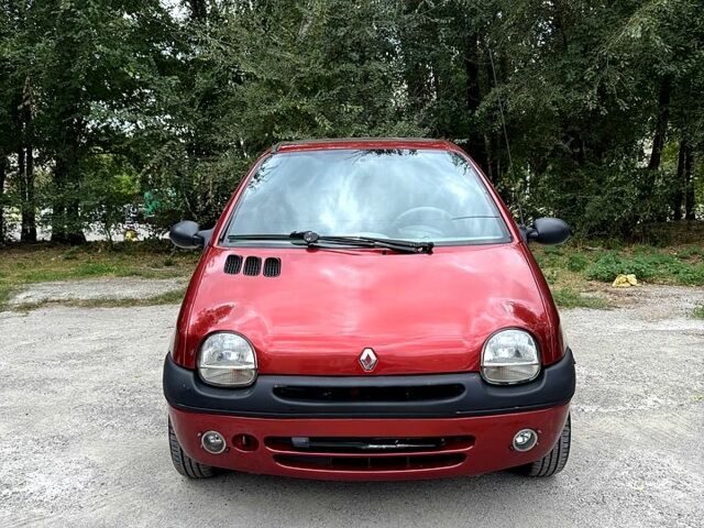 Рено Твінго 1994 у Запоріжжя на Automoto.ua Червоний Рено Твінго, об'ємом двигуна 1.2 л та пробігом 196 тис. км за 2800 $, фото 2 на Automoto.ua