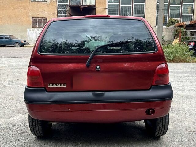 Рено Твінго 1994 у Запоріжжя на Automoto.ua Червоний Рено Твінго, об'ємом двигуна 1.2 л та пробігом 196 тис. км за 2800 $, фото 3 на Automoto.ua
